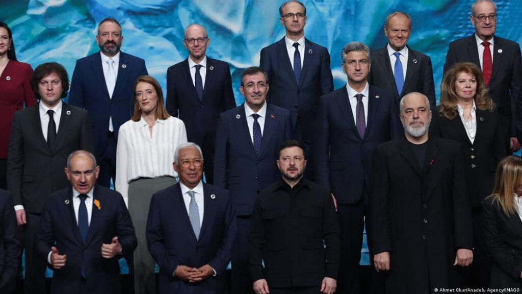 Проблемы внутри Украины. Съезд ЕС в Армении 2 Словарь когнитивных войн | Массированный удар по Еревану. Стрим. Уралов, Чадаев