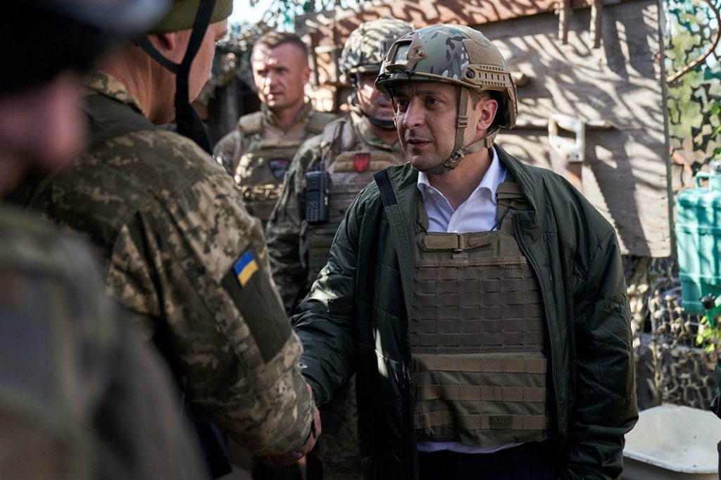 2019 10 14T175756Z 623613180 RC112A719160 RTRMADP 3 UKRAINE CRISIS ZELENSKIY d 850
